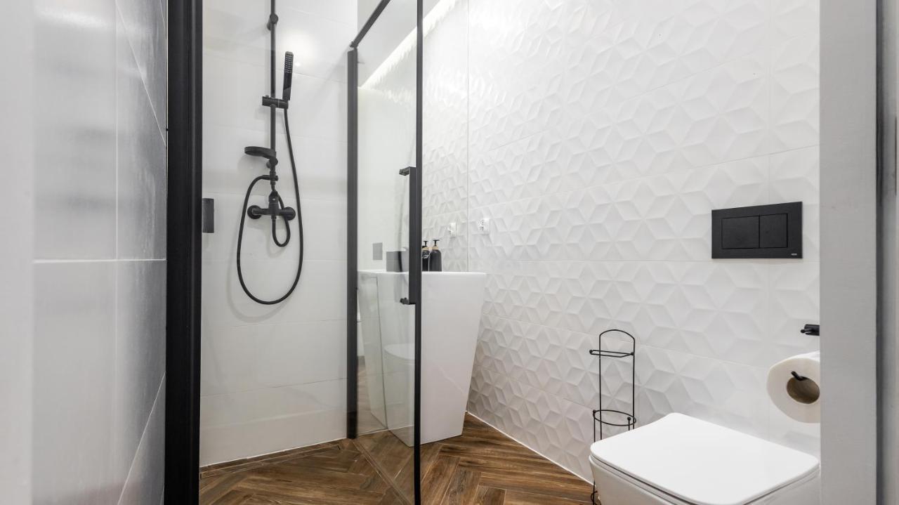 Zamoyskiego Jacuzzi Apartment Cracóvia Exterior foto
