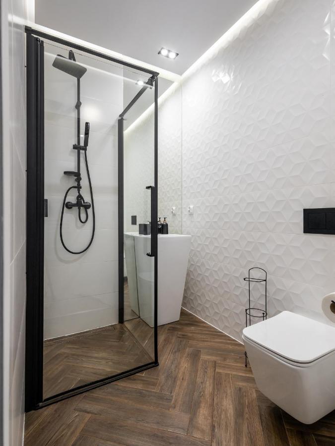 Zamoyskiego Jacuzzi Apartment Cracóvia Exterior foto