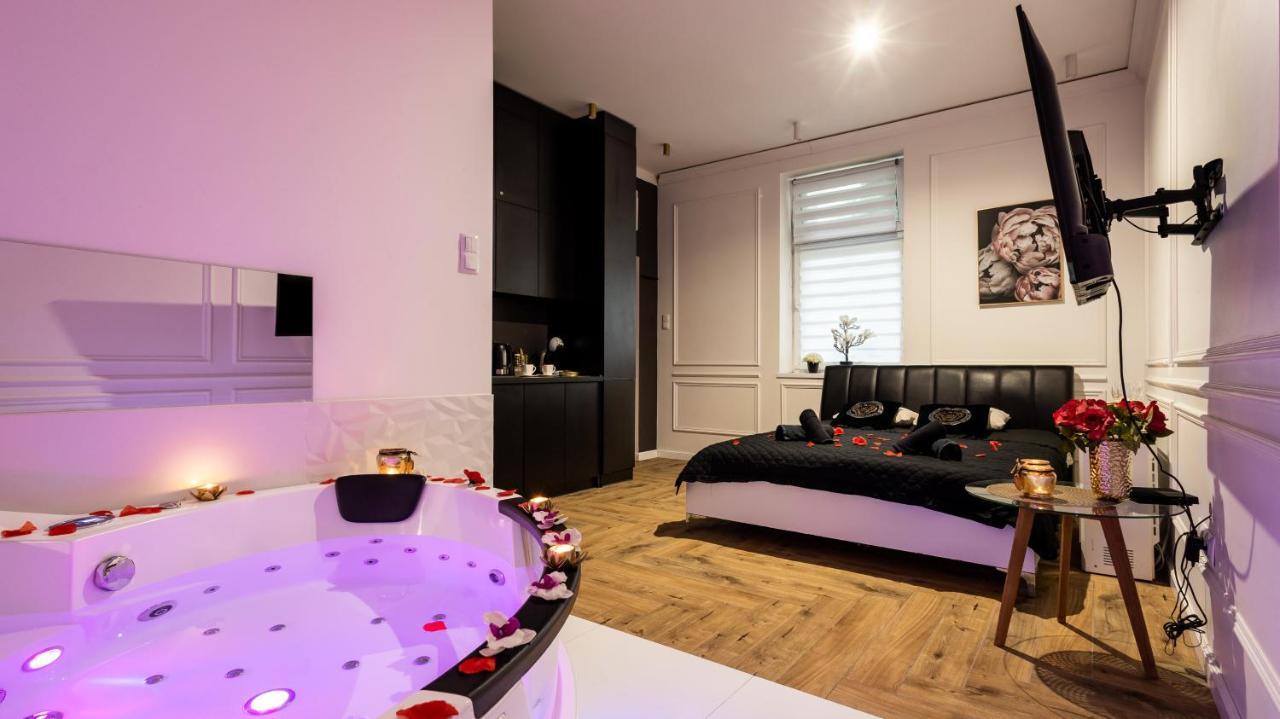 Zamoyskiego Jacuzzi Apartment Cracóvia Exterior foto